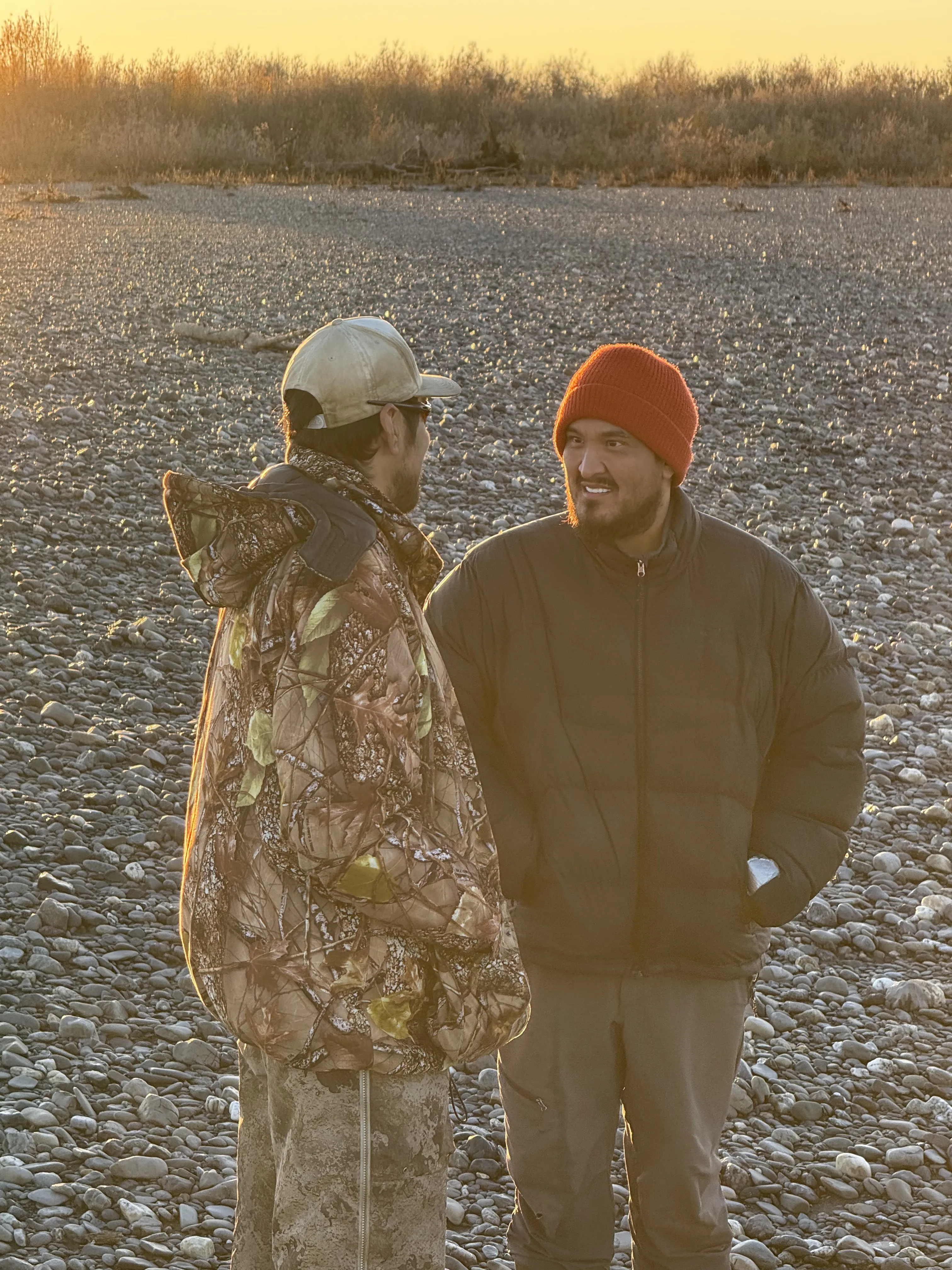 Late-year village visits, community gatherings, and cold-season preparations.
