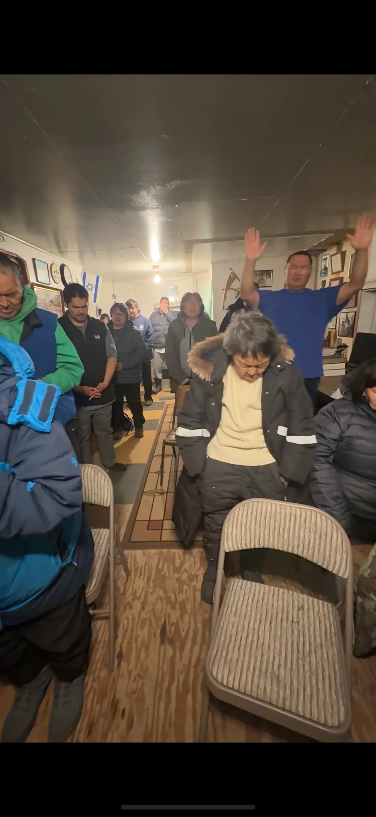 Late-year village visits, community gatherings, and cold-season preparations.